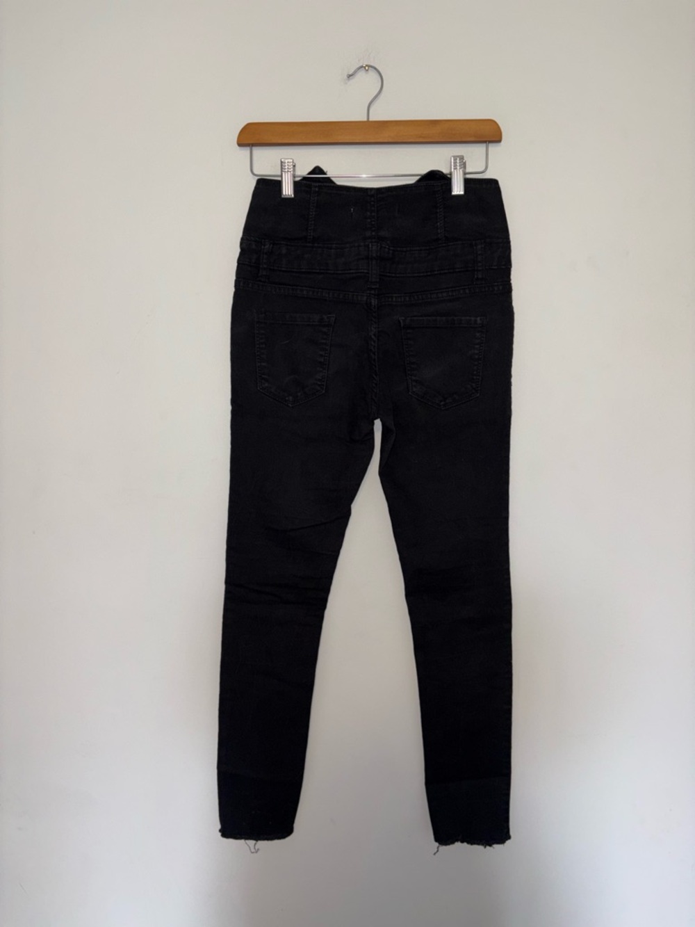 Max ~ Black Buttonfly Jeans - Picture 2 of 2